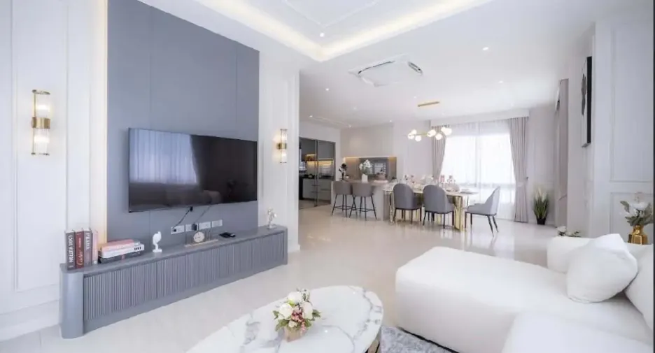 For rent 4 bedrooms house in Bang Lamung, Chonburi