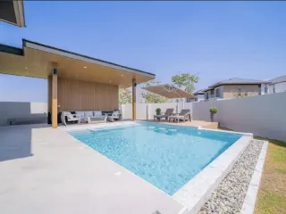 For rent 4 bedrooms house in Bang Lamung, Chonburi