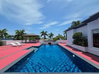 For Rent 4 Bedroom House In Bang Lamung, Chonburi