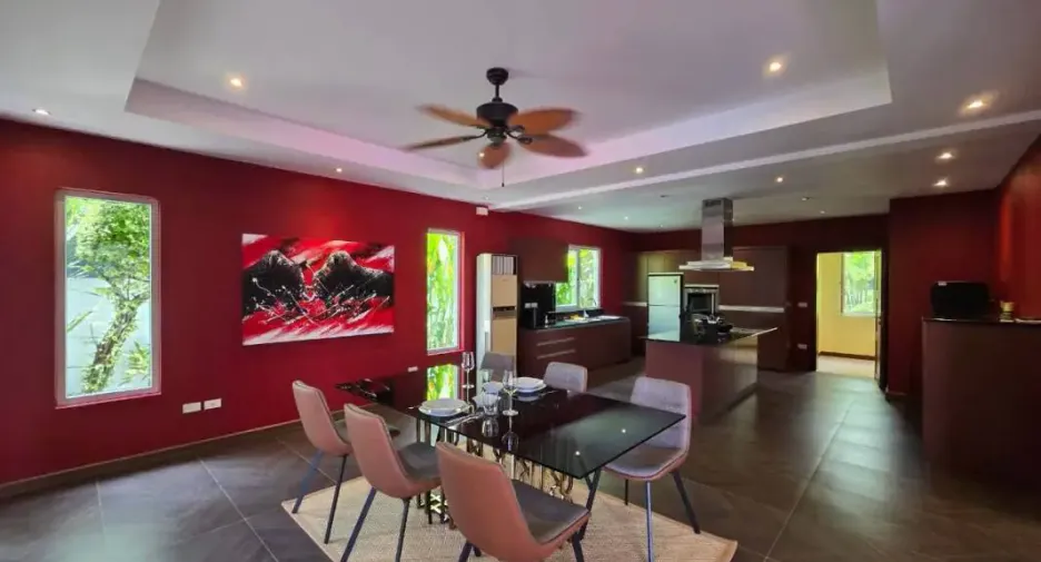 For rent 4 bedrooms house in Bang Lamung, Chonburi