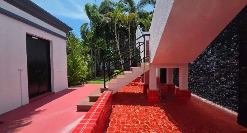 For rent 4 bedrooms house in Bang Lamung, Chonburi