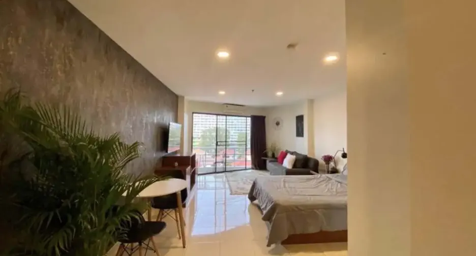 Haus zur Miete mit 4 Zimmer in Bang Lamung, Chonburi