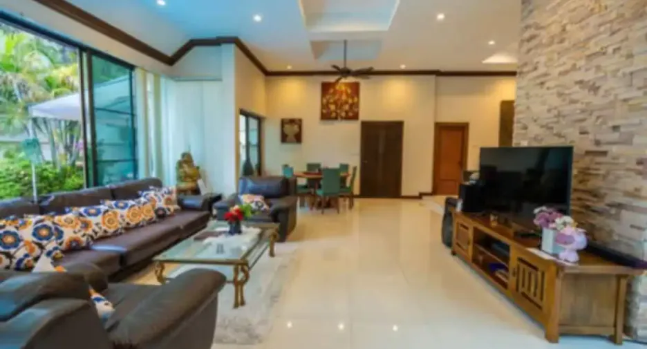 Haus zur Miete mit 4 Zimmer in Bang Lamung, Chonburi