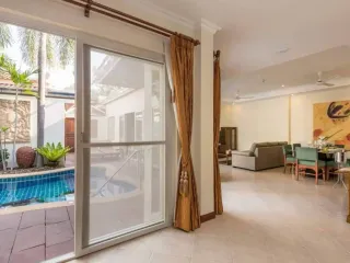 For rent 3 bedrooms house in Bang Lamung, Chonburi