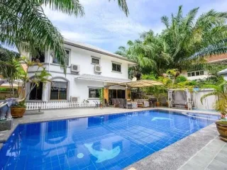 À louer 6 chambres maison à Bang Lamung, Chonburi