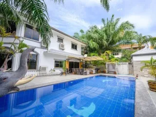 À louer 6 chambres maison à Bang Lamung, Chonburi