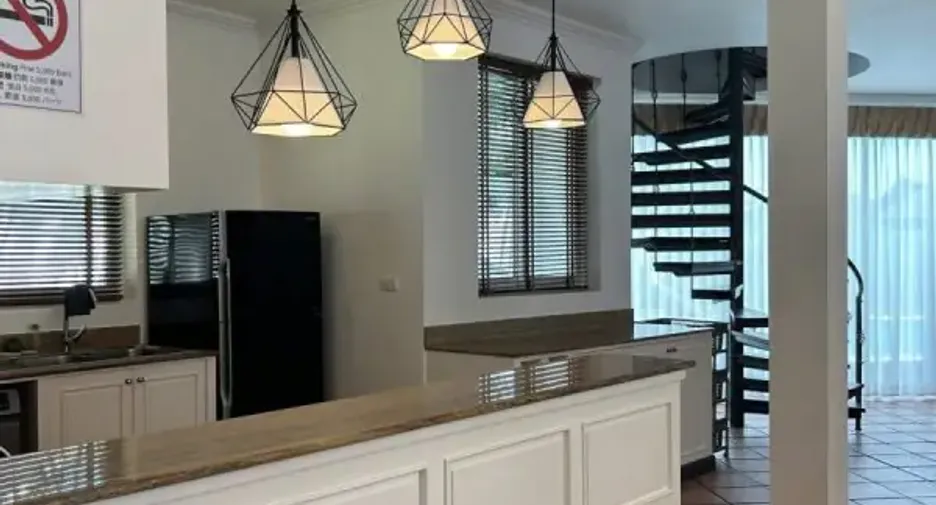 For rent 4 bedrooms house in Bang Lamung, Chonburi