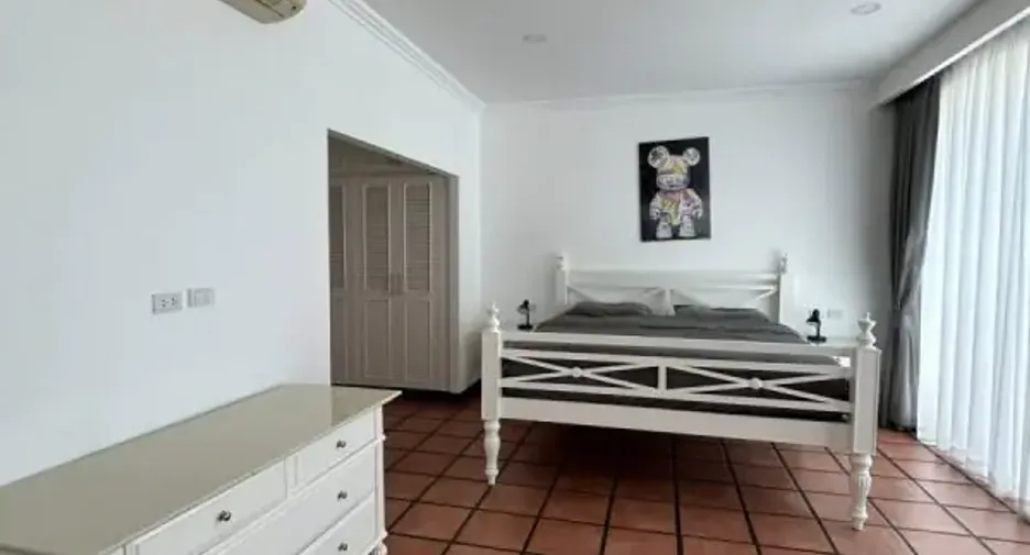 For rent 4 bedrooms house in Bang Lamung, Chonburi