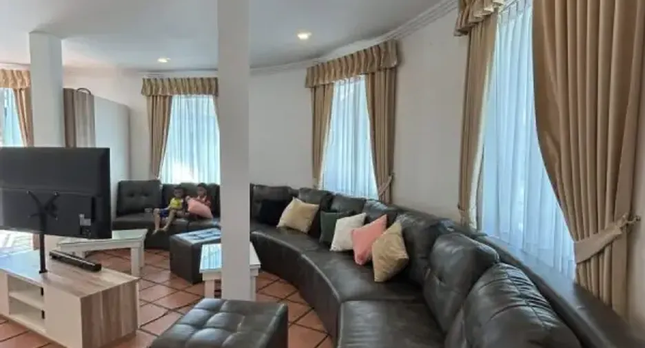 For rent 4 bedrooms house in Bang Lamung, Chonburi