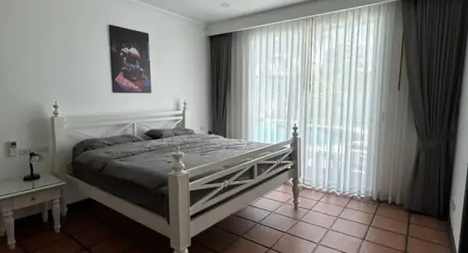 For rent 4 bedrooms house in Bang Lamung, Chonburi
