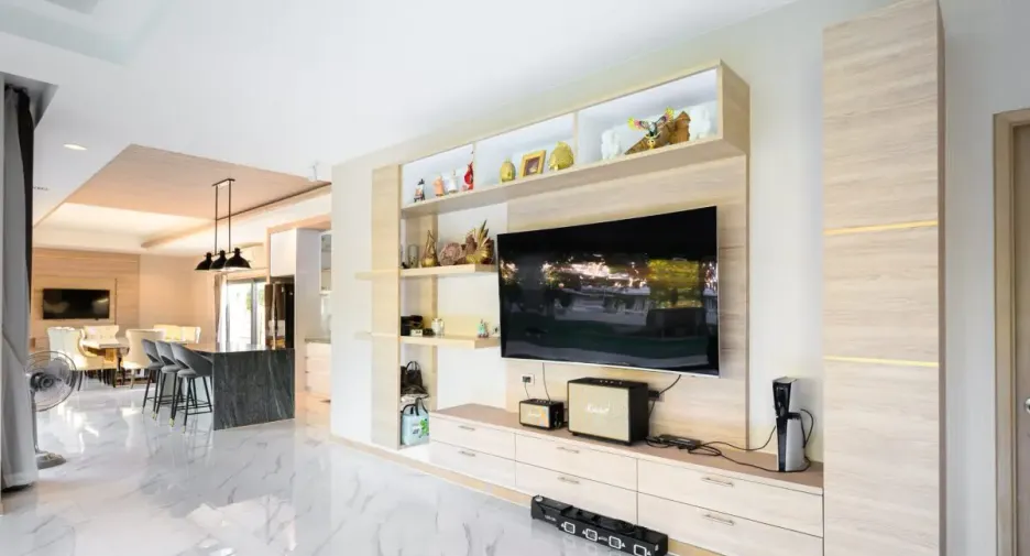 For rent 3 bedrooms house in Huay Yai, Pattaya