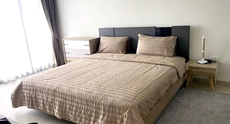 For rent 3 ベッドルーム condo in Bang Lamung, Chonburi