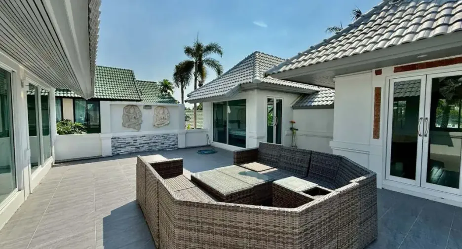 For rent 4 bedrooms house in Bang Lamung, Chonburi