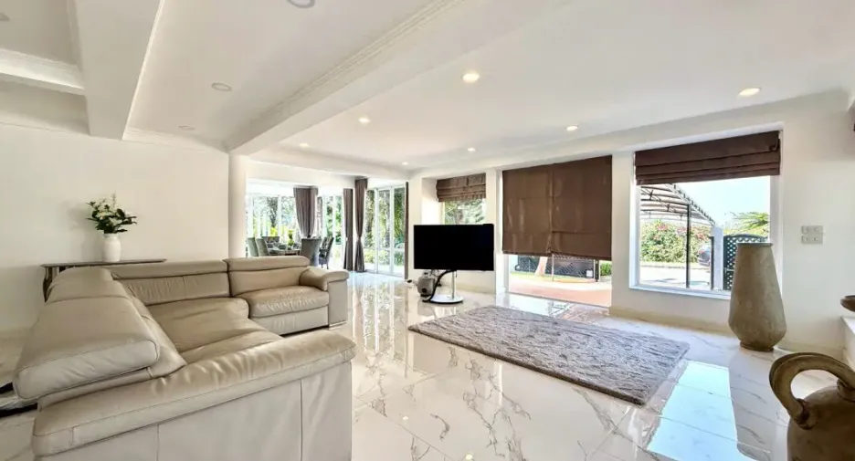 For rent 4 bedrooms house in Bang Lamung, Chonburi
