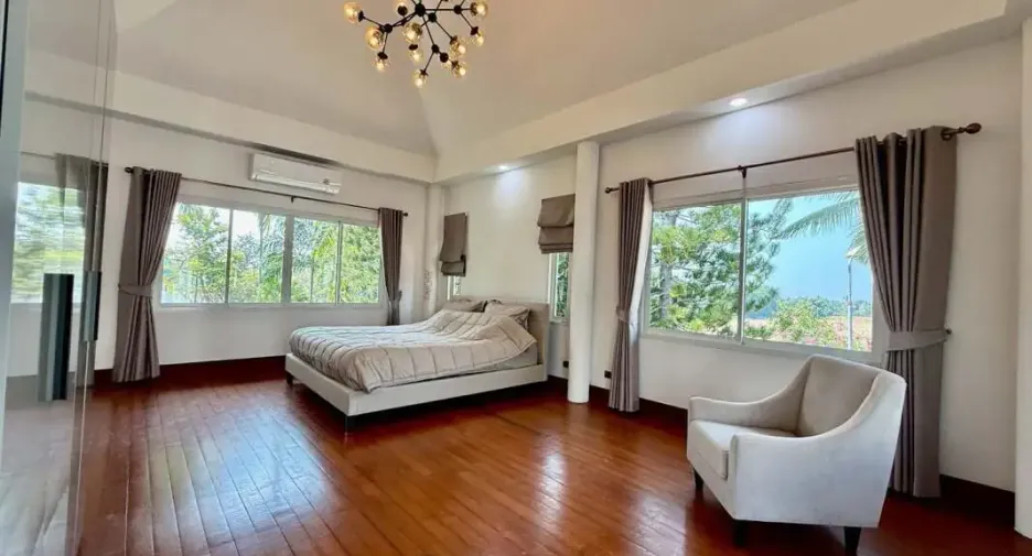 For rent 4 bedrooms house in Bang Lamung, Chonburi