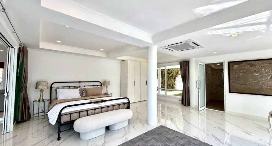 For rent 4 bedrooms house in Bang Lamung, Chonburi