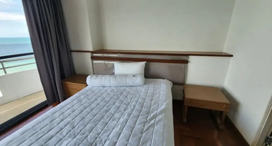 For rent 4 bedrooms condo in Bang Lamung, Chonburi