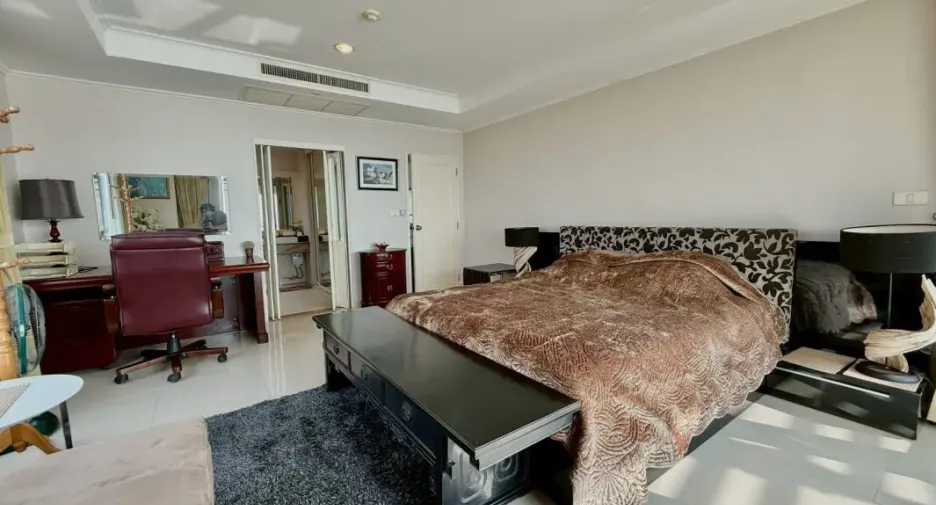 For rent 2 bedrooms condo in Na Jomtien, Pattaya