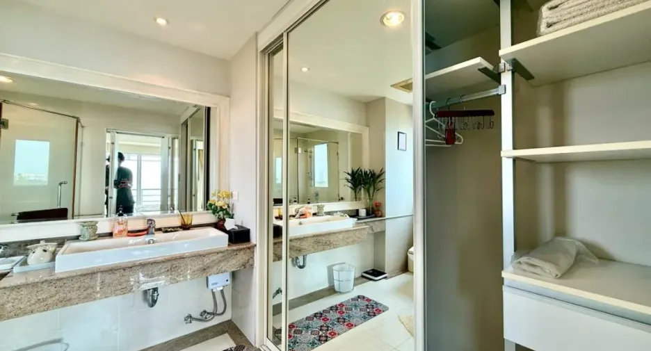 For rent 2 bedrooms condo in Na Jomtien, Pattaya