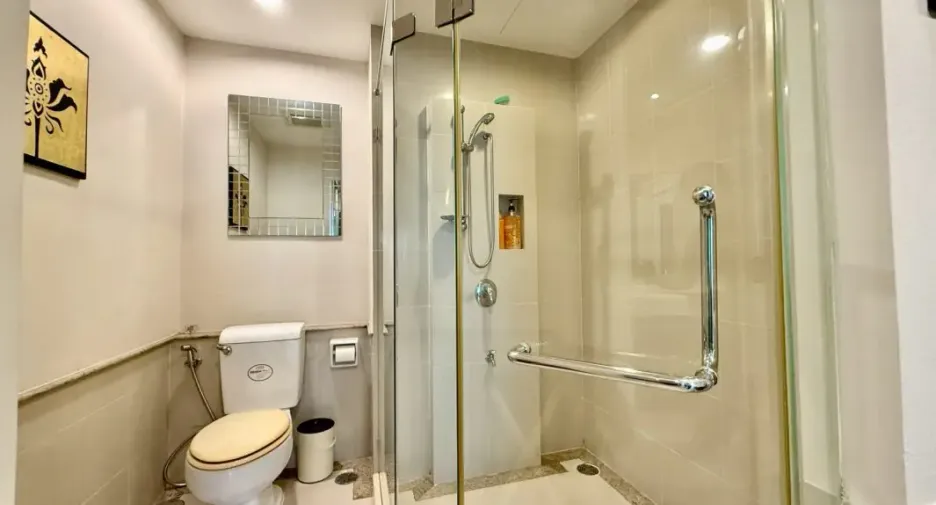 For rent 2 bedrooms condo in Na Jomtien, Pattaya