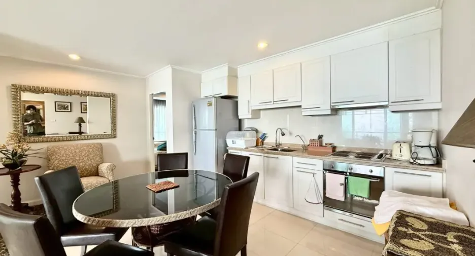 For rent 2 bedrooms condo in Na Jomtien, Pattaya