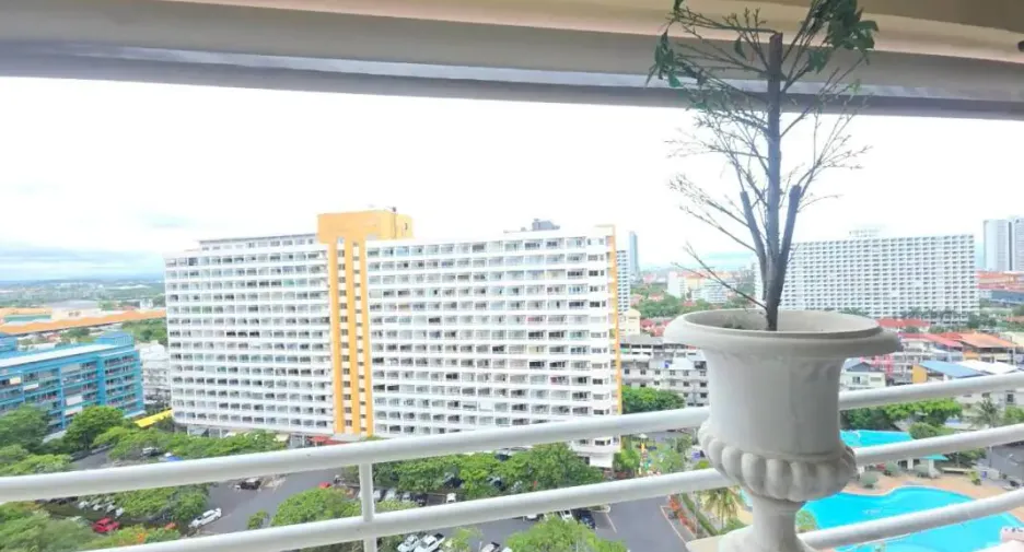 For rent 2 bedrooms condo in Bang Lamung, Chonburi