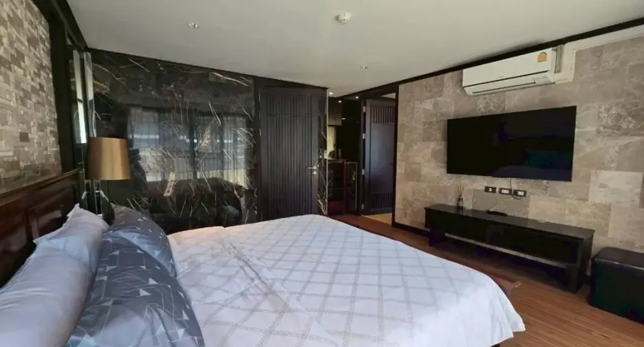 For rent 2 bedrooms condo in Bang Lamung, Chonburi