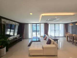 For rent 2 bedrooms condo in Bang Lamung, Chonburi