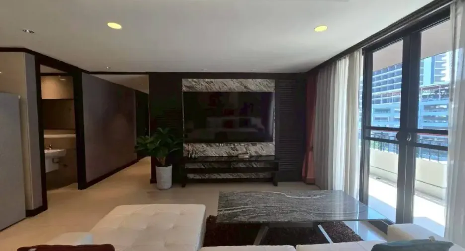 For rent 2 bedrooms condo in Bang Lamung, Chonburi