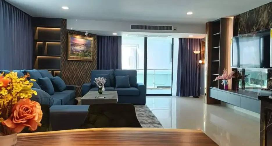 For rent 2 bedrooms condo in Bang Lamung, Chonburi