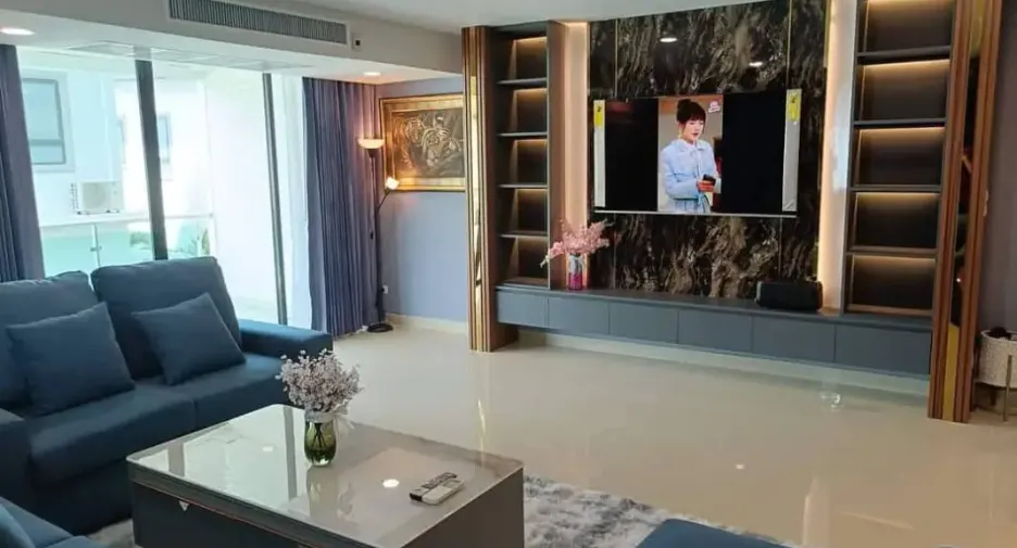 For rent 2 bedrooms condo in Bang Lamung, Chonburi