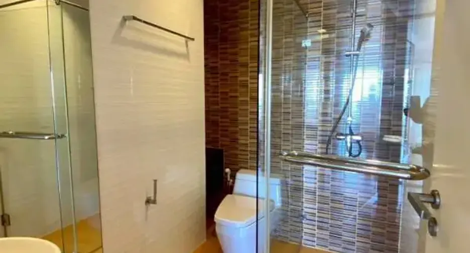 For rent 2 bedrooms condo in Bang Lamung, Chonburi