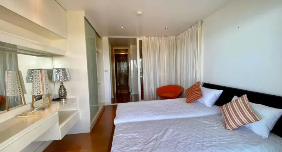 For rent 2 bedrooms condo in Bang Lamung, Chonburi