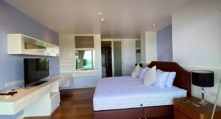 For rent 2 bedrooms condo in Bang Lamung, Chonburi
