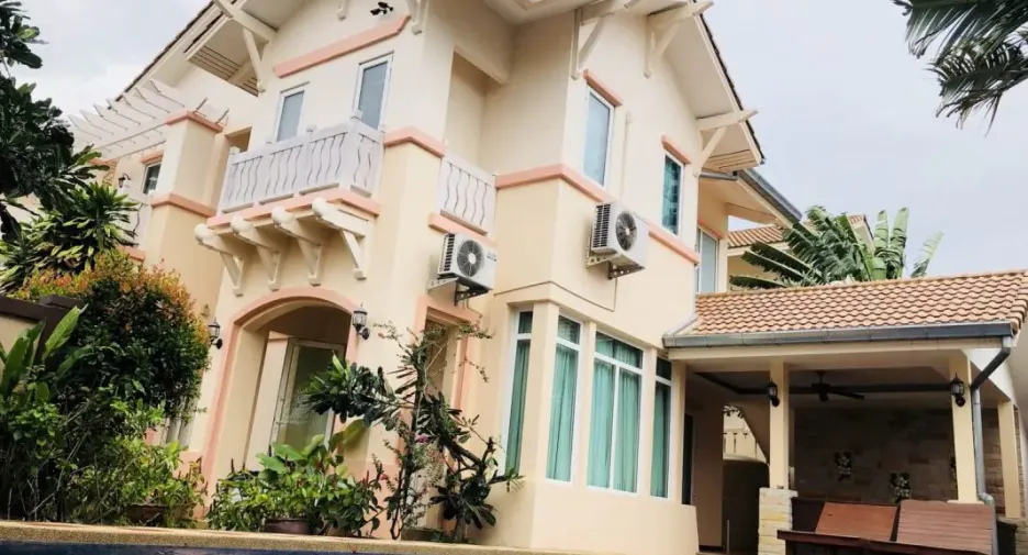 For rent 4 bedrooms house in Bang Lamung, Chonburi