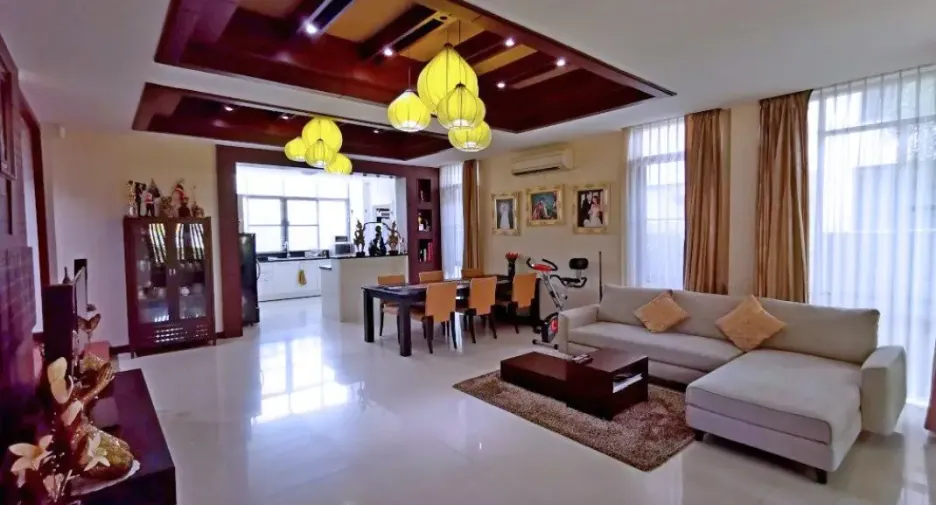 For rent 4 bedrooms house in Bang Lamung, Chonburi
