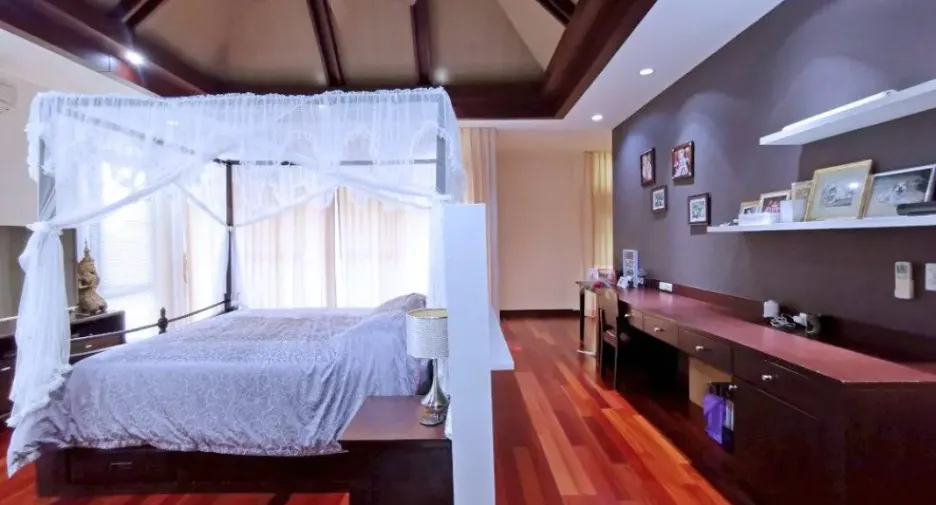 For rent 4 bedrooms house in Bang Lamung, Chonburi