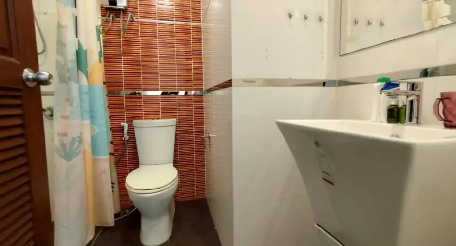 For rent 3 bedrooms condo in Bang Lamung, Chonburi