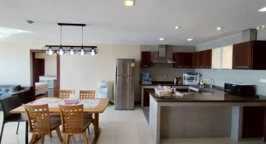 For rent 3 bedrooms condo in Bang Lamung, Chonburi