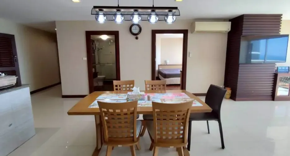 For rent 3 bedrooms condo in Bang Lamung, Chonburi