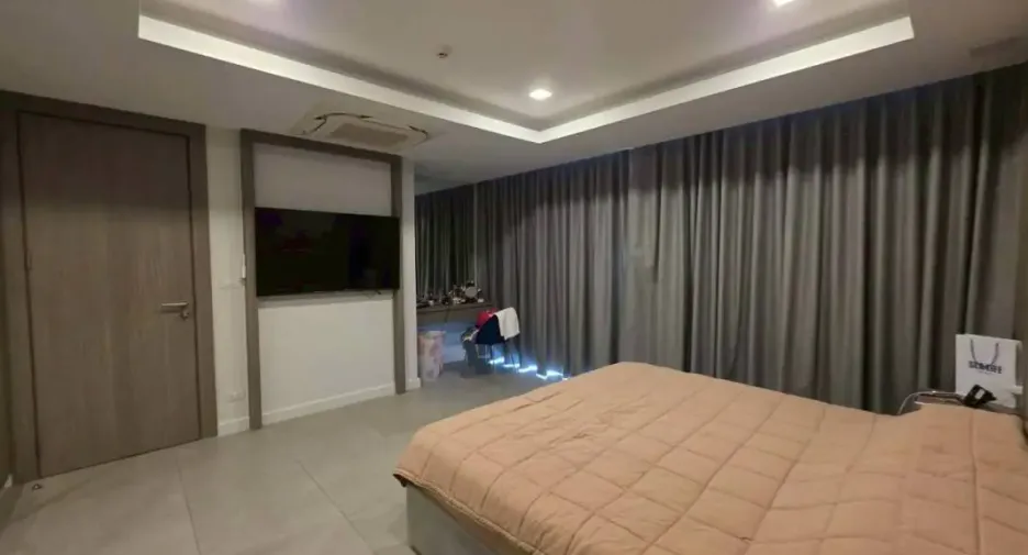 ให้เช่า 3 ห้องนอน คอนโด ใน จอมเทียน, พัทยา