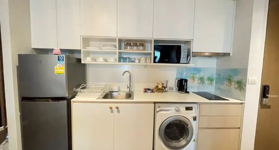 For rent 3 bedrooms condo in Jomtien, Pattaya