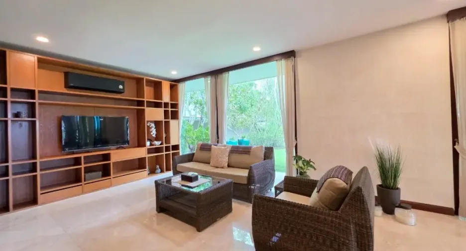 For rent 2 bedrooms house in Bang Saray, Pattaya