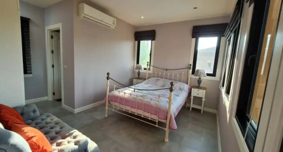 For rent 3 bedrooms house in Huay Yai, Pattaya