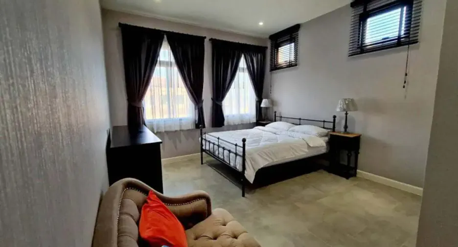 For rent 3 bedrooms house in Huay Yai, Pattaya