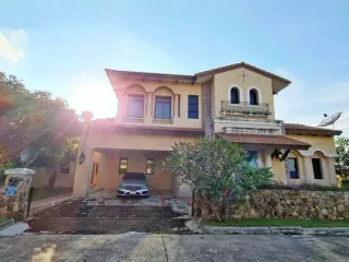For rent 3 bedrooms house in Huay Yai, Pattaya