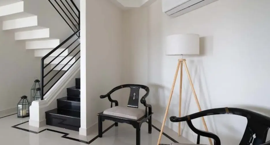 For rent 4 bedrooms condo in Na Jomtien, Pattaya