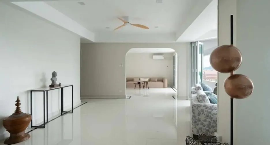 For rent 4 bedrooms condo in Na Jomtien, Pattaya