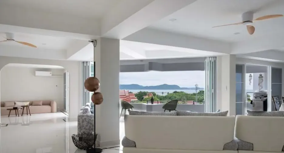 For rent 4 bedrooms condo in Na Jomtien, Pattaya