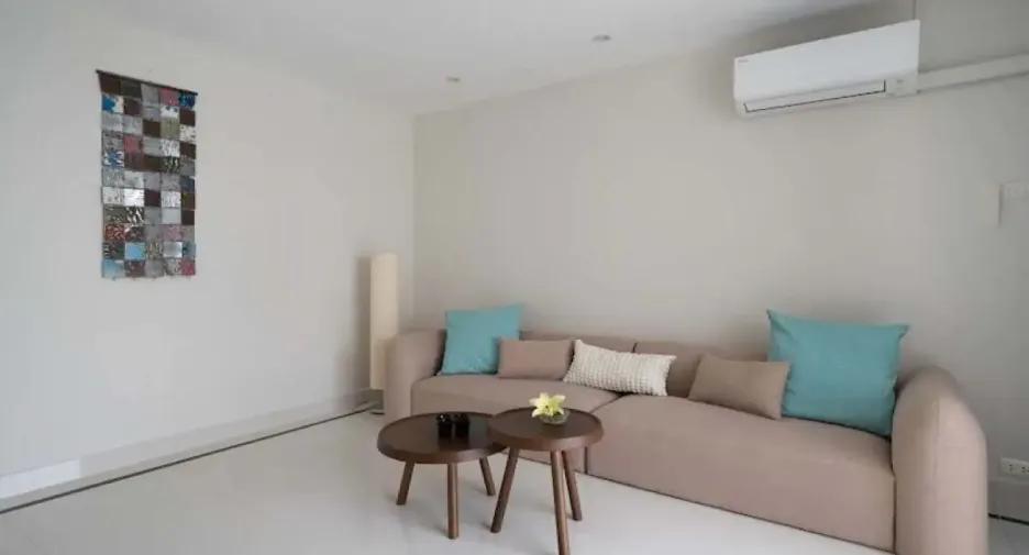 For rent 4 bedrooms condo in Na Jomtien, Pattaya